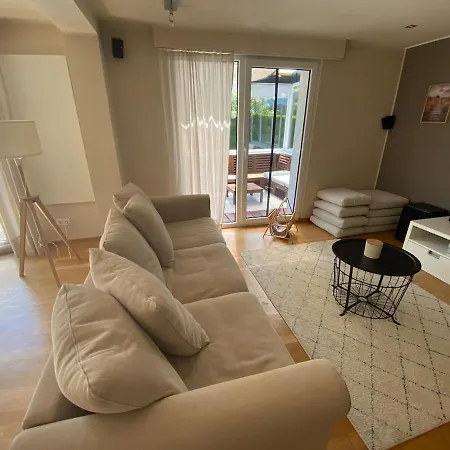 Eifelhauszeit - Narzissen Bluehen Und Bei Uns Seid Ihr Direkt Mittendrin 펜션